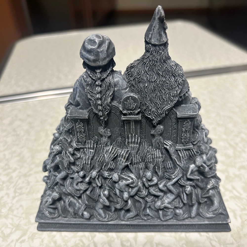 Wizard statue - Picture 2 of 4